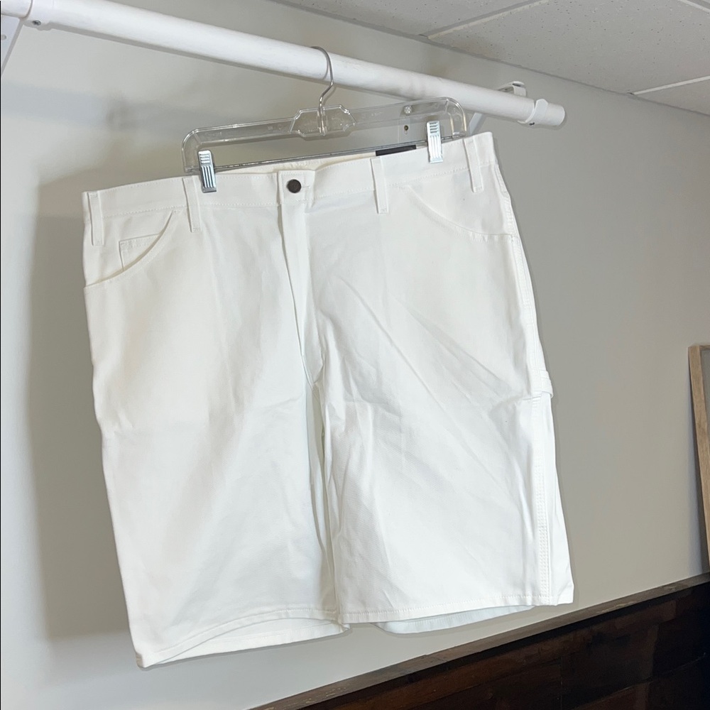 NWT Dickies Men's 11‎ In Inseam White Utility Shorts- 40